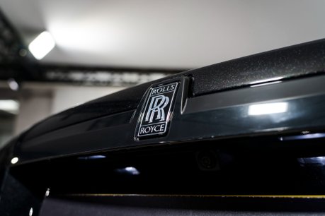 Rolls-Royce Ghost V12 BLACK BADGE. FULL PPF. HUD. STARLIGHT HEADLINER. H, C & M SEATS 76
