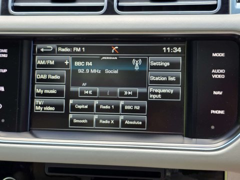 Land Rover Range Rover 3.0 Range Rover Vogue TDV6 Auto 4WD 5dr 59
