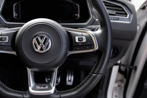 Volkswagen Tiguan R-LINE TECH TDI DSG 20