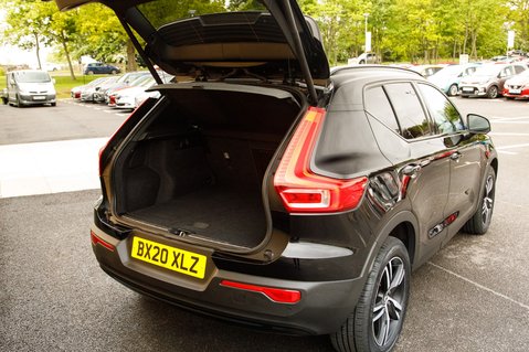 Volvo XC40 T3 R-DESIGN 40