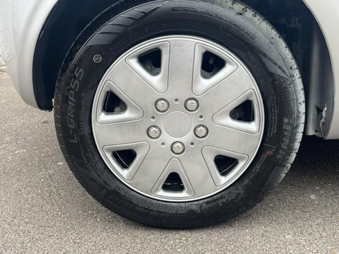 Ford Ka 1.2 Edge Euro 5 (s/s) 3dr 14