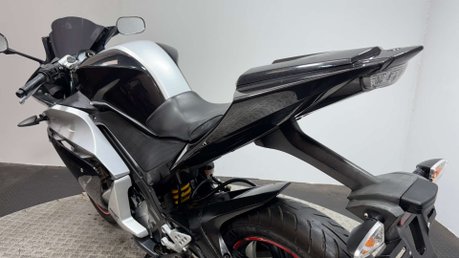 Yamaha R125 YZF 2009 20K 125CC SPORTS BIKES 15BHP NEW MOT SERVICED 23