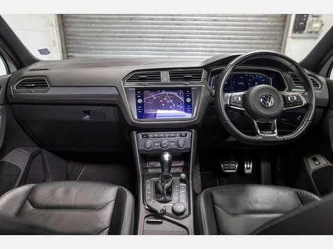 Volkswagen Tiguan 2.0 TDI R-Line Tech DSG 4Motion Euro 6 (s/s) 5dr 2