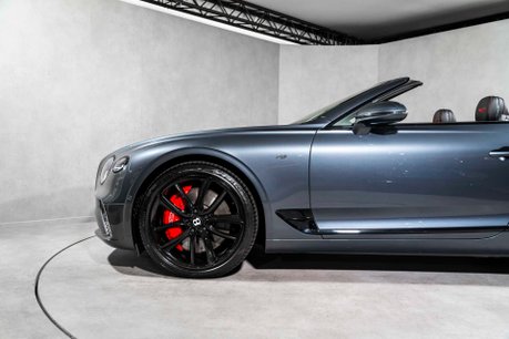Bentley Continental GTC V8. MULLINER SPEC. DYNAMIC RIDE. ROTATING DISPLAY. CARBON INTERIOR. 12