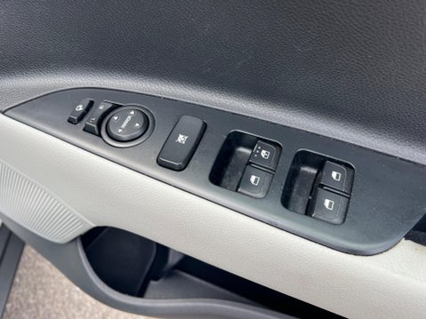 Kia Stonic 1.0 T-GDi 3 Euro 6 (s/s) 5dr 31