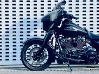 Harley-Davidson Street Glide Street Glide Special 1868 26