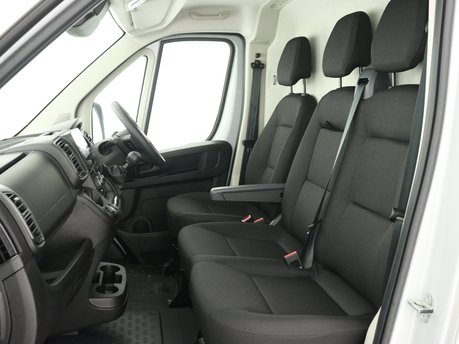 Citroen Relay 35 L2H2 2.2 BlueHDi 140 Enterprise 10