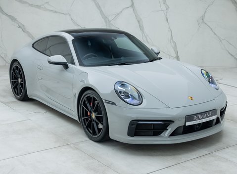 Porsche 911 Carrera 4S (992) 8