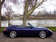 Porsche 911 CARRERA 2 CONVERTIBLE 8