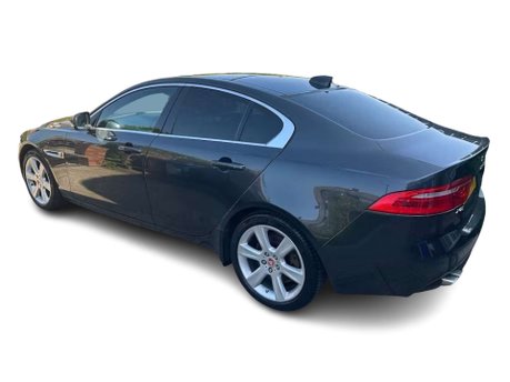 Jaguar XE 2.0d Portfolio Saloon 4dr Diesel Auto AWD Euro 6 (s/s) (180 ps) 4