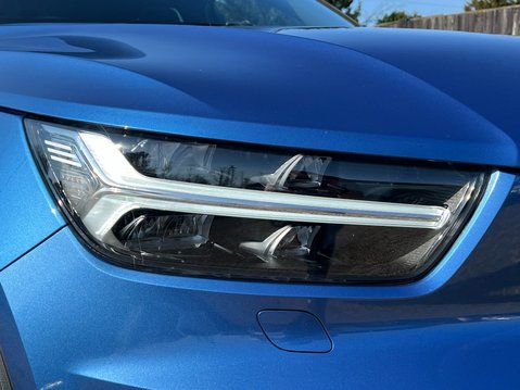 Volvo XC40 RECHARGE T5 R-DESIGN 17