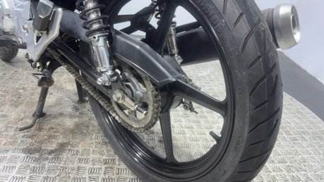 Yamaha YBR 125 2016 ONLY 6K GOOD LOOKING PROJECT BIKE SPARES OR REPAIR 125CC LEARNER 13