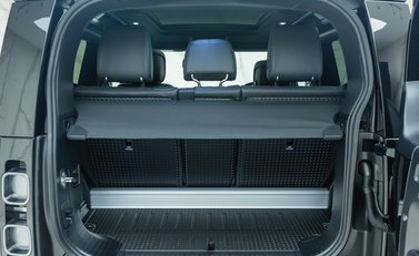 Land Rover Defender 90 V8 Carpathian Edition 35