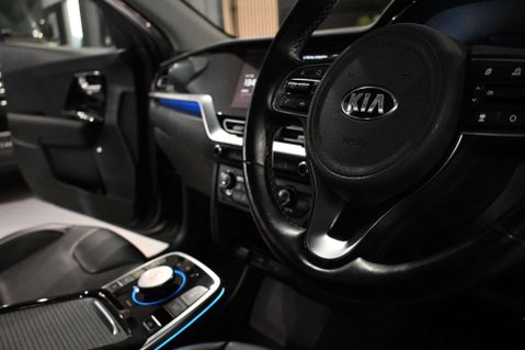 Kia Niro 4 PLUS 42