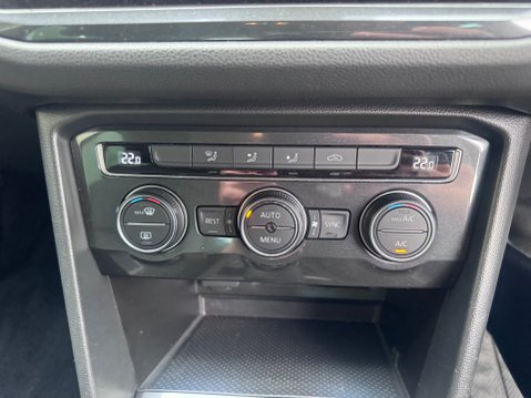 Volkswagen Tiguan SE NAV TSI 18