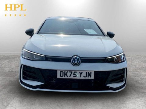 Volkswagen Passat 1.5 TSI eHybrid 19.7kWh R-Line Estate 5dr Petrol Plug-in Hybrid DSG Euro 6 2