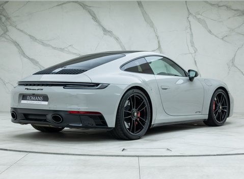 Porsche 911 Carrera GTS (992) 3