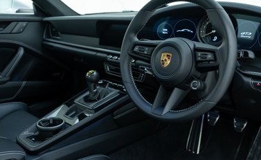 Porsche 911 GT3 Touring (992) 10