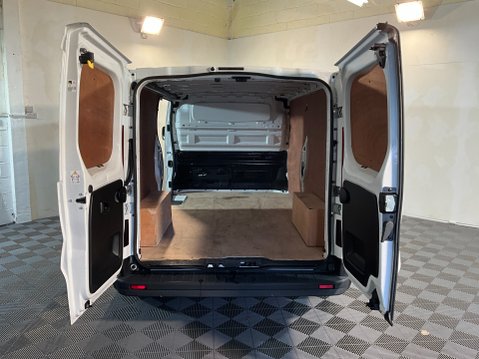Renault Trafic 2.0 dCi ENERGY 30 Business+ LWB Standard Roof Euro 6 (s/s) 7