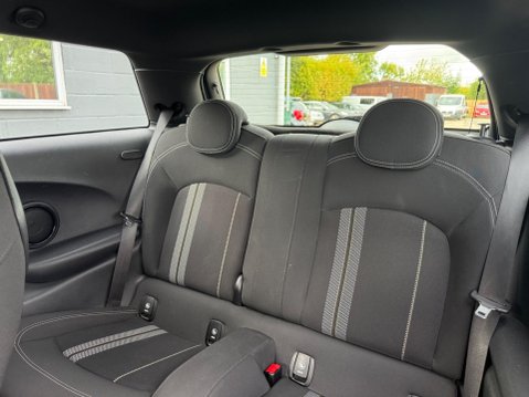 Mini Hatch 1.5 Cooper Sport Hatchback 3dr Petrol Manual Euro 6 (s/s) (136 ps) 20