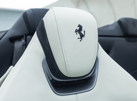 Ferrari Roma SPIDER 20