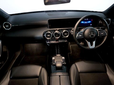 Mercedes-Benz A Class 1.5 A180d Sport (Executive) Hatchback 5dr Diesel 7G-DCT Euro 6 (s/s) (116 p 18
