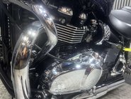 Triumph Bonneville 2011 ONLY 21K NEW MOT CRUISER 865CC 28