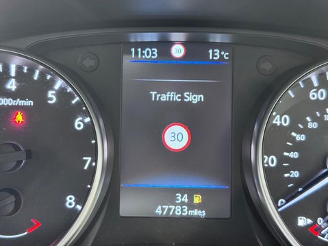 Nissan Qashqai 1.3 DIG-T N-Connecta Euro 6 (s/s) 5dr 12