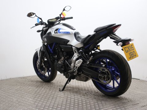 Yamaha MT-07 9