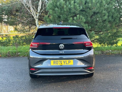 Volkswagen ID.3 Pro 58kWh Family Auto 5dr 28