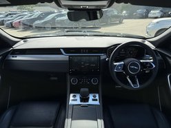 Jaguar F-Pace 2.0 D200 MHEV R-Dynamic SE Black SUV 5dr Diesel Auto AWD Euro 6 (s/s) (204 32