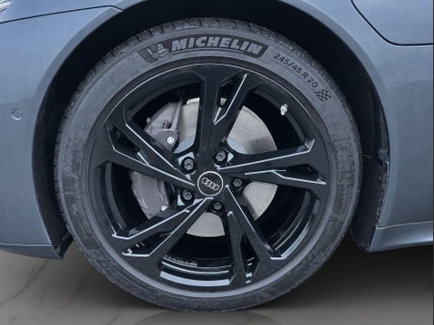 Audi E-Tron GT QUATTRO BASE 29