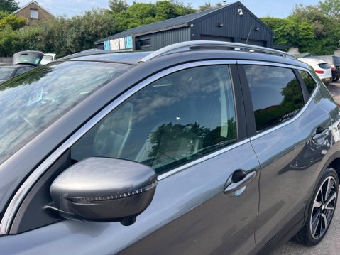 Nissan Qashqai 1.2 DIG-T Tekna 2WD Euro 6 (s/s) 5dr 15