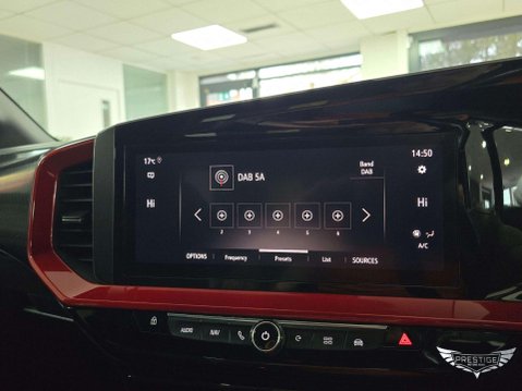 Vauxhall Mokka 50kWh SRi Nav Premium Auto 5dr 33