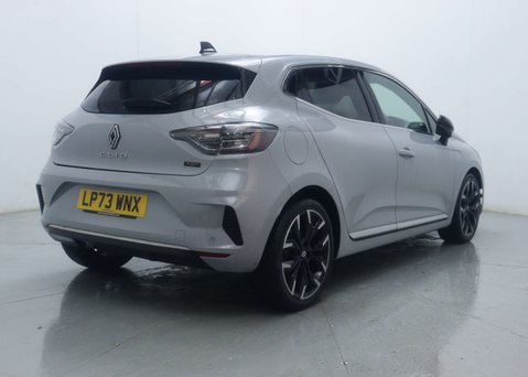 Renault Clio 1.6 Clio Techno E-Tech HEV Auto 5dr 11