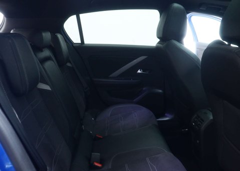 Vauxhall Astra 1.2 Astra Ultimate Turbo Auto 5dr 49