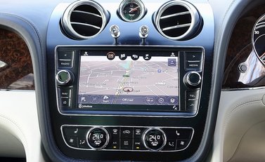 Bentley Bentayga 30