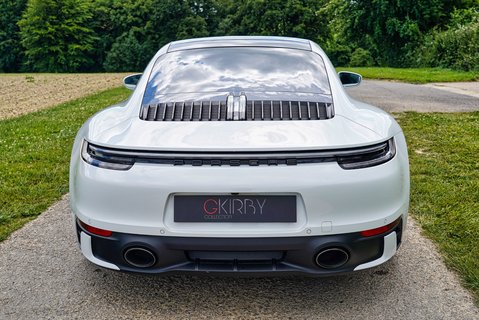 Porsche 911 CARRERA 4S 21