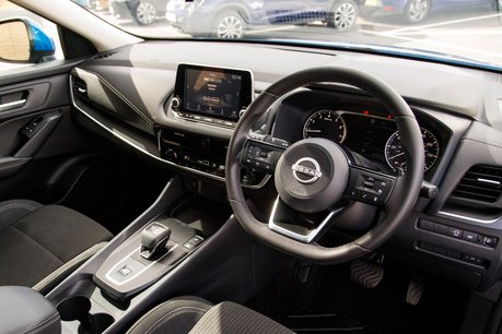 Nissan Qashqai DIG-T ACENTA PREMIUM DCT MHEV