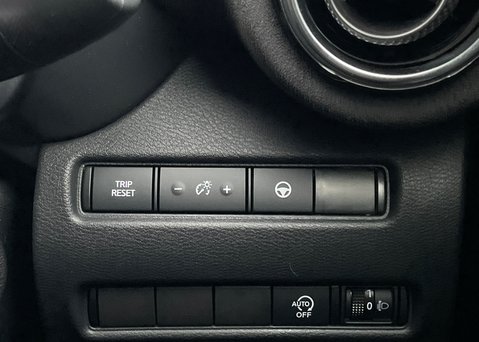 Nissan Juke DIG-T TEKNA PLUS 23