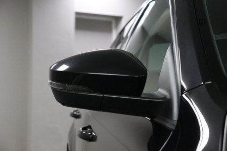 Skoda Octavia SE L TSI DSG 33