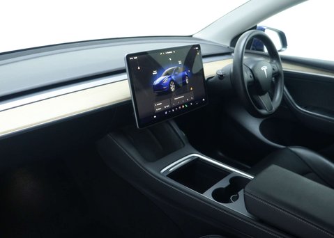 Tesla Model Y (Dual Motor) Long Range SUV 5dr Electric Auto 4WDE (384 bhp) 43