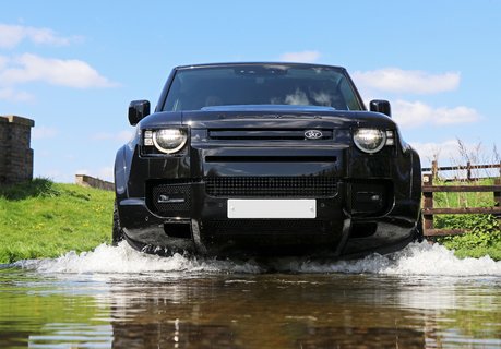 Land Rover Defender 110