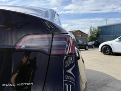 Tesla Model Y (Dual Motor) Long Range SUV 5dr Electric Auto 4WDE (384 bhp) 19