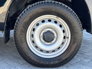 Toyota Hilux Active 4WD D-4D Single Cab Pickup - Gullwing Canopy 29