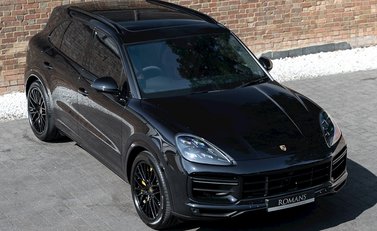 Porsche Cayenne Turbo 8