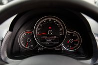 Volkswagen Up BLACK EDITION 11