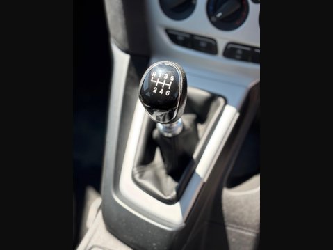 Ford Focus 1.0T EcoBoost Zetec Euro 5 (s/s) 5dr 19