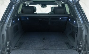 Land Rover Range Rover P530 SV 40