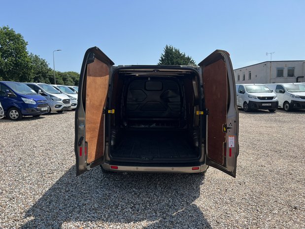 Ford Transit Custom SWB L1H1 (SOLD) Low Roof Limited 280 Air Con Alloys Sensors EURO 6 NO VAT 9